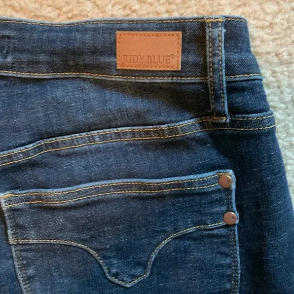 Judy Blue Los Angeles. Skinny Fit. Blue Jeans. Size 14w. - Picture 11 of 16